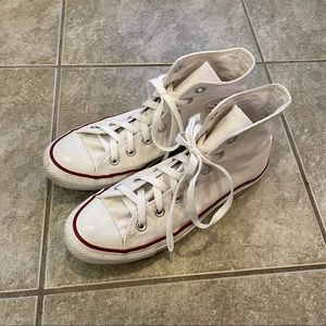 Converse Hi Top Sneaker in White